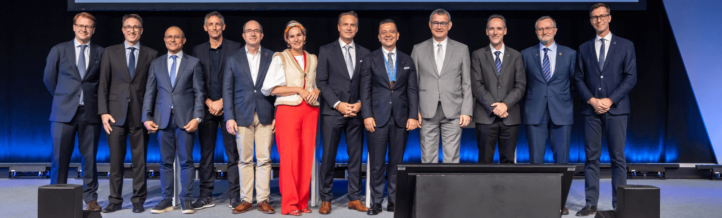EUROSPINE Officers in Vienna Picture with Officers from EUROSPINE